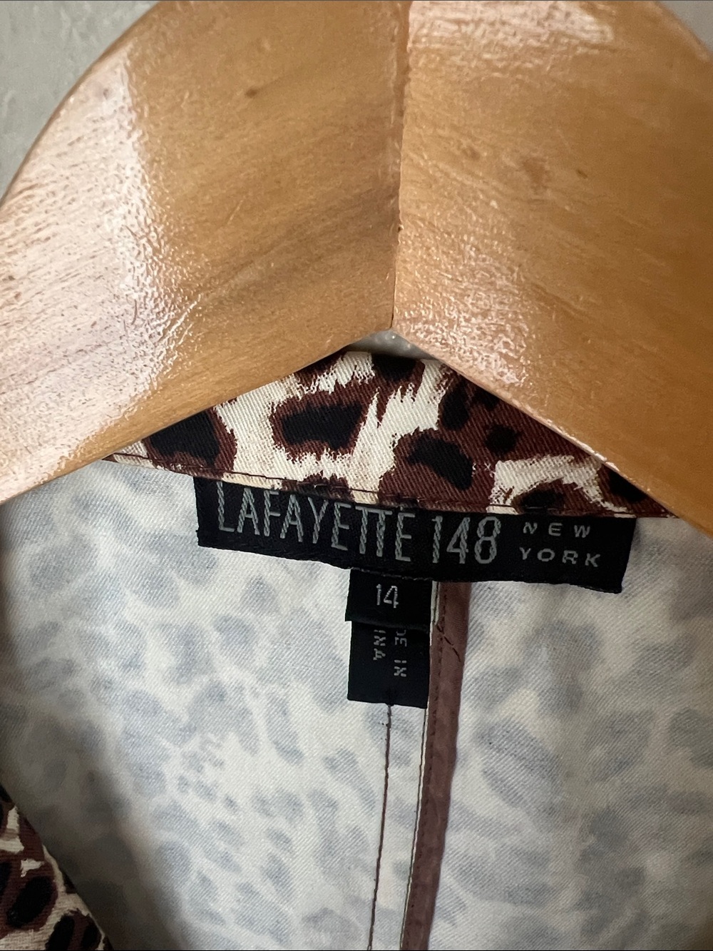 Lafayette 148 brown and cream leopard Shacket - Picture 5 of 9